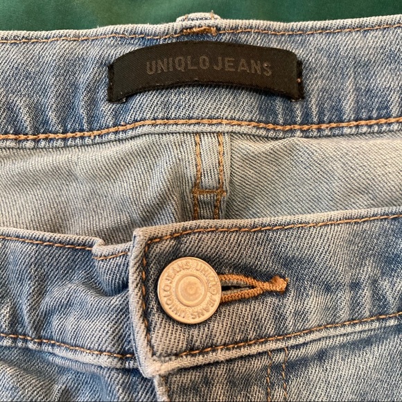 UNIQLO women's regular straight high rise jeans - Picture 4 of 6